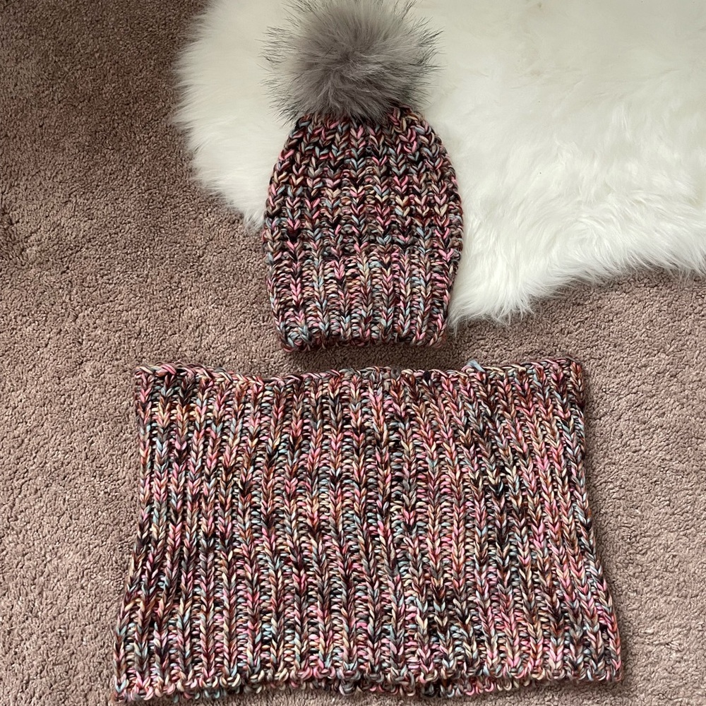 Express beanie and scarf set